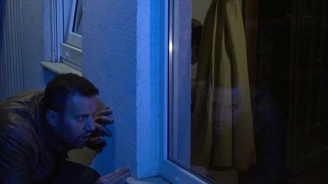 Jasmine Rouge S01E06 - Voyeur's peek to frilly laces