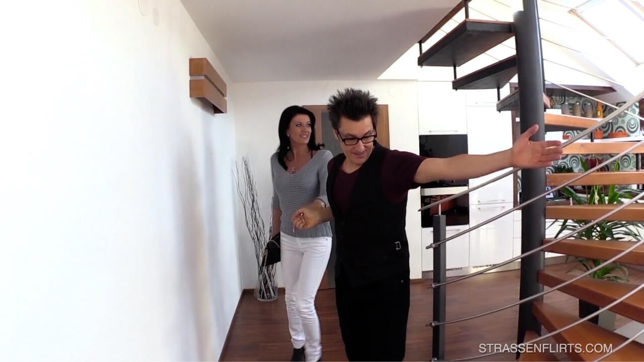 STRASSENFLIRTS 83 Celine Noiret