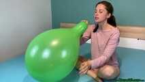 Blow2Pop extremely huge green U14 (reaching 15-16inch)