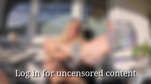 Help! I was caught! NAKED BREASTS IN PUBLIC Will my secret come out now?