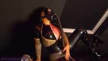 Latex pleasure on the stretching bench