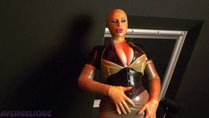 Latex pleasure on the stretching bench