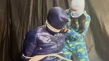 Breathplay on the chair