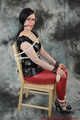 Gefesselt in Lack und Leder
