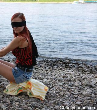 Nelly blindfolded at the water PICS