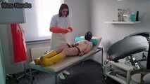 Dilatation und Melkung in Gummihandschuhen 