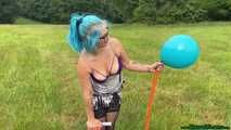 outdoor doublelift pump2pop five balloons