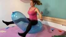 big sit2pop fun with Q24 and Cattex 32" balloons and helium
