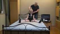 Stefanie - Kitzelige Stefanie Teil 3 von 4