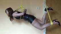 Lange Version von Sunnys Hängebondage