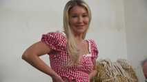 Laura Bentley - Tied Up & Talking