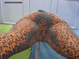 Benita facesitting in leo-leggins
