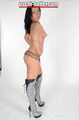 Eve Gagging im Fotostudio