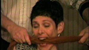 47 Yr OLD HAIR DRESSERS K1DNAP (D39-12)