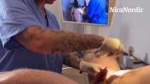 Bizarre und blutige Akupunktur 