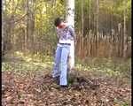Affable - mysteriöse Bondageszene: Lust im Wald (video)