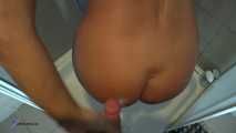 Rosalina Love – POV-Handjob unter der Dusche