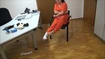 Paula - Hochsicherheitsgefangene im Büro Teil 1 von 9