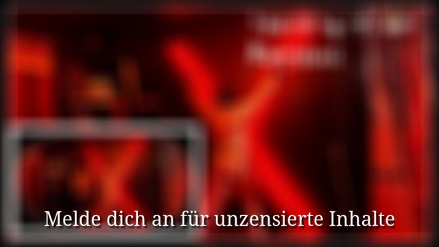 Gnadenlose Rohrstock-Erziehung im Latex-Rock!