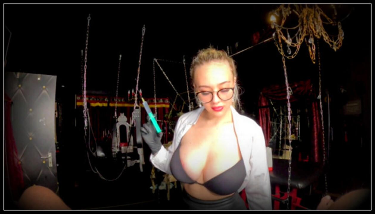 HARDCORE doctor's visit to Doctor Mistress Saskia!