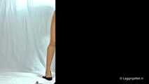Glänzende Caprileggings zerreißen