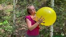 Blow2Pop huge BSA 17" *smiley* in the forest