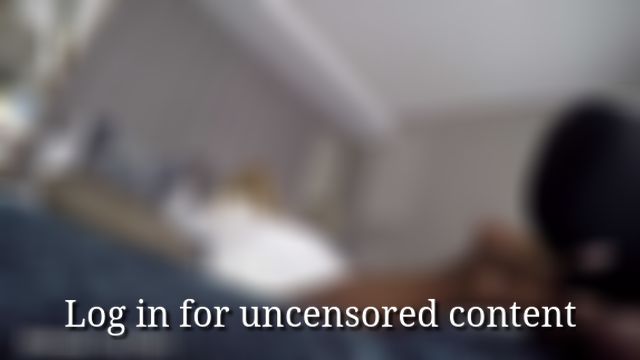 She only wants you for your tongue - Full Clip