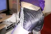 Mara during her workout wearing a sexy silber leggings and a nlack shiny nylon shorts over it as well as a purple rain jacket (Pics)