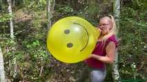 Blow2Pop huge BSA 17" *smiley* in the forest