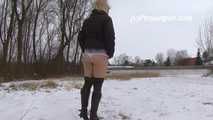 032072 A Bleak Winter Pee From Sam