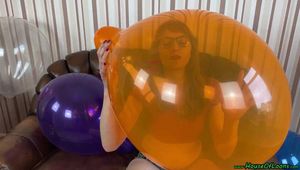 kiss, lick and nail2pop six TT17 balloons