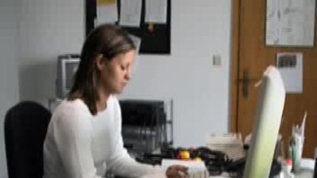 AB-113 Überfall im Büro & Befreie mich - Teil 1