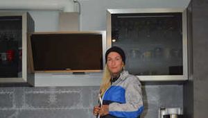 Miss Francine in Lepper Regenjacke