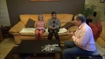 Marenka und Estella - Kitzelquiz Teil 1 von 4