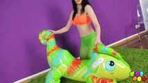 33 Jasmin's and her cheeky lizard