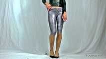 Glänzende Caprileggings zerreißen