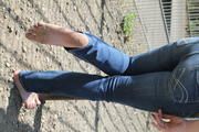 go barefoot