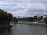 016077 Eve Takes Her First Pee In Paris