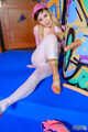 Anabelle has a nylon crush (182 images)