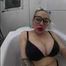 Foot goddess gives masturbation instructions in the bathtub!