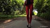Spaziergang in roten Leggings - 3.Teil