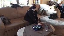 Lucy findet handschellen