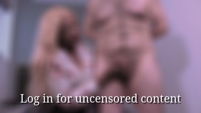 Empty those balls for my feet - Full clip