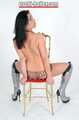 Eve Gagging im Fotostudio