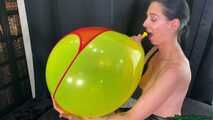 Blow2Pop yellow TT17 with a red slip