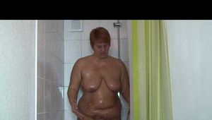 Anna piss in the ...