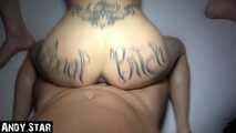 Geiler Dreier mit sexy Tattoo-Milf