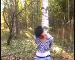 Affable - mysteriöse Bondageszene: Lust im Wald (video)