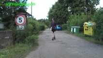 095003 Rock Chick Denise Pees In A Suburban Lane