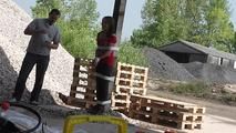 Susanne outdoor mit Tape gefesselt